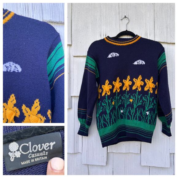 Clover Casuals Daffodil Garden Knit Sweater Womens Small‎ Navy Blue - Picture 1 of 9